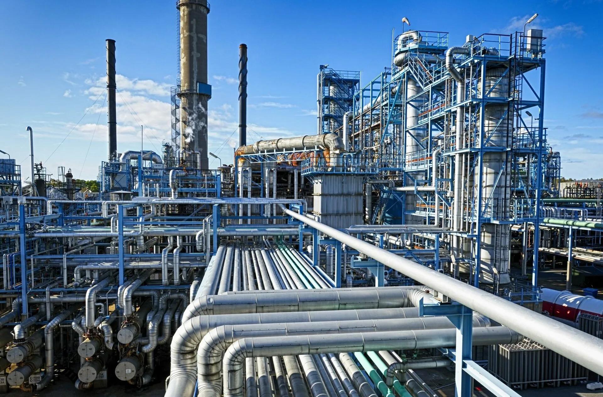 Oil refinery