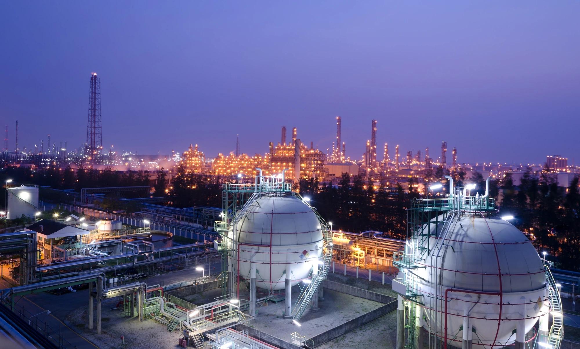 Oil storage